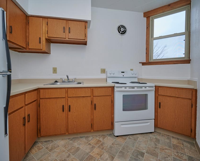 Summit Apartments Kitchen Detail