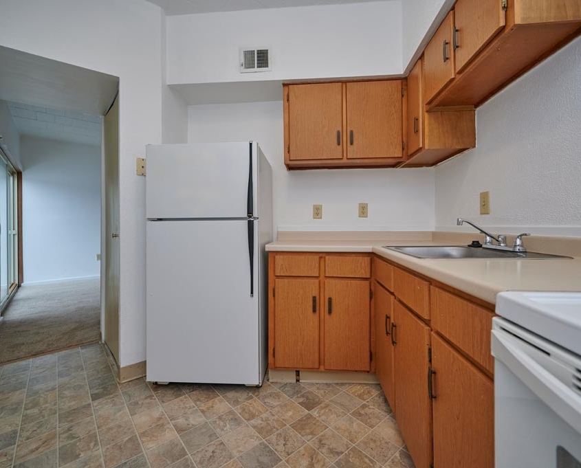 Summit Apartments Kitchen Detail